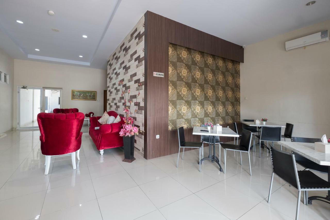 Hotel Astra Novilia Makassar Eksteriør billede