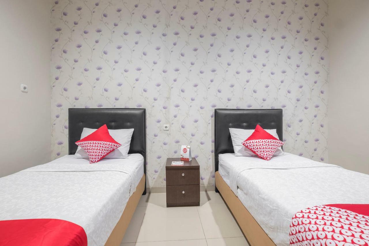 Hotel Astra Novilia Makassar Eksteriør billede