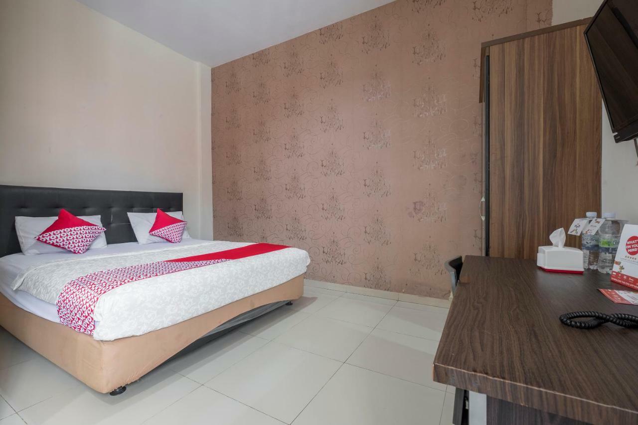 Hotel Astra Novilia Makassar Eksteriør billede