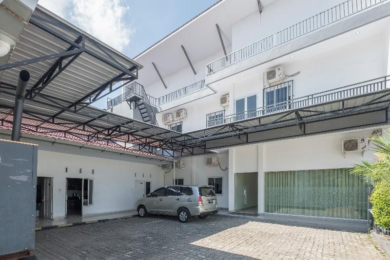 Hotel Astra Novilia Makassar Eksteriør billede